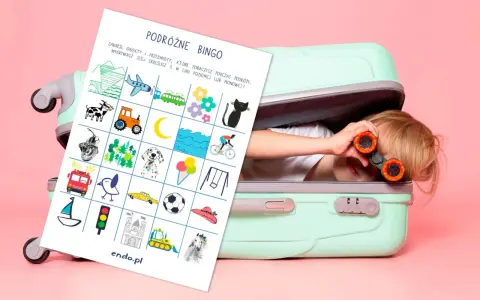 Dziecko z lornetką w walizce, obok plansza z rysunkami do gry "Podróżne Bingo".