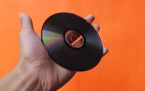 Gdzie wyrzucić płyty CD, aby nie szkodzić środowisku?