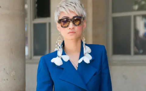 Graue Kurzhaarfrisuren: Modern & chic Ihr perfekter Look