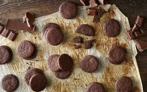 Ile kcal ma ciastko czekoladowe z Lidla? Sprawdź, zanim zjesz!