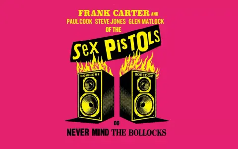 Frank Carter et les membres de Sex Pistols, Steve Jones, Paul Cook, Glen Matlock, sur fond rose vif, avec des enceintes en feu.
