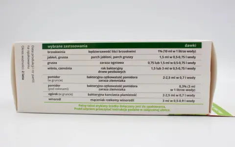 Tabela z zastosowaniami i dawkami Miedzian Extra 350 SC. Podano m.in. miedzian extra 350 sc dawkowanie na litr dla brzoskwini, jabłoni, pomidorów.