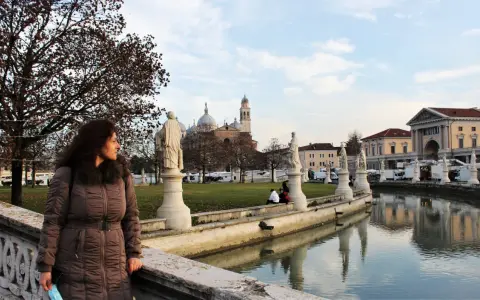 Passeggiata a Padova: cosa vedere a Padova in mezza giornata tra statue, canali e la Basilica di Sant'Antonio.