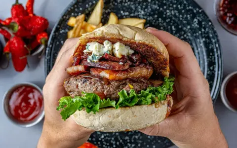 Domowe burgery jak z restauracji? Opanuj sztukę od A do Z!