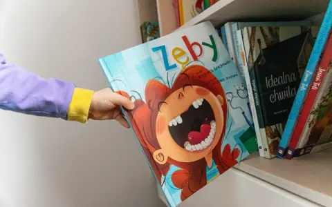 Zęby czy zemby? Rozwiąż raz na zawsze ortograficzną zagadkę