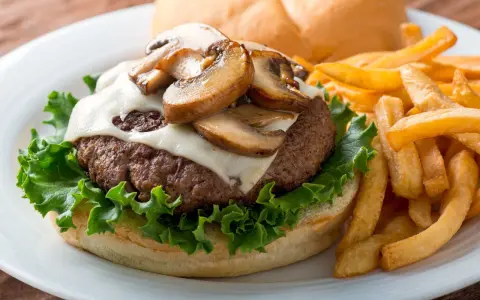 Jak zrobić burgera? Odkryj sekret smaku lepszego niż z restauracji
