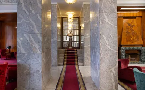 Hotel Mediterraneo Roma: Lusso Art Déco e Viste Mozzafiato
