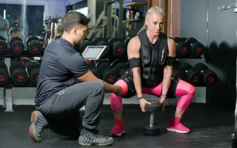 CrossFit czy siłownia? Rozwiej wątpliwości i wybierz mądrze