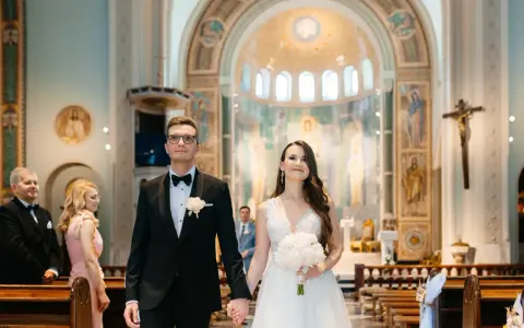 Zapytanie do fotografa ślubnego: Zrób wrażenie i dostań ofertę!