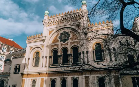 Ile kosztuje nocleg w Pradze? Poradnik jak nie przepłacić.