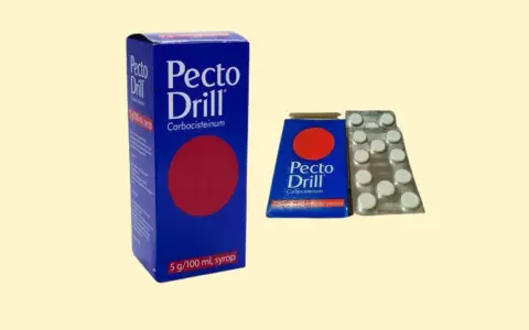 Pecto Drill tabletki do ssania i syrop. Opakowania leku na kaszel.