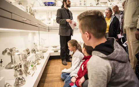 Muzeum Jeździectwa Warszawa: Przewodnik, bilety, atrakcje. Odwiedź!
