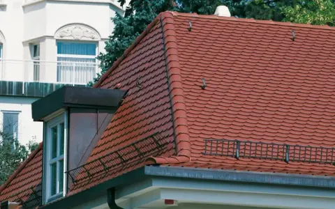 Jak zbudować dach: uniknij najczęstszych błędów w budowie dachu
