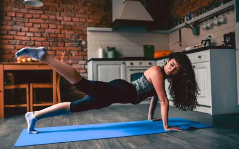 CrossFit czy kalistenika? Wybierz idealną ścieżkę treningową!