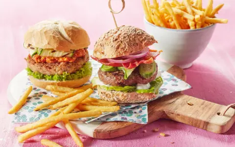 Co do burgera? Frytki, sałatki, sosy stwórz zestaw marzeń!