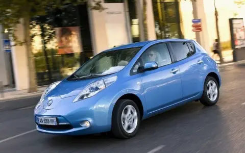 Nissan Leaf czy warto? Odkryj wady i zalety zakupu używanego auta