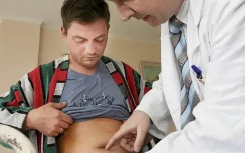 Jaki lekarz od woreczka żółciowego? Sprawdź, do kogo się zgłosić
