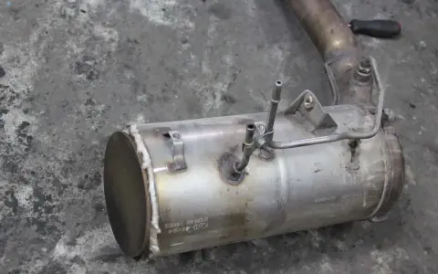 Na czym polega wypalanie DPF i jak uniknąć problemów z filtrem