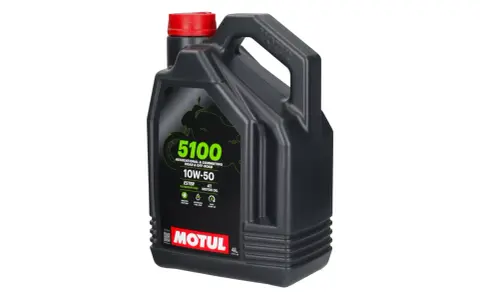 Motul 5W-40: Kluczowe różnice i idealny wybór dla Twojego silnika