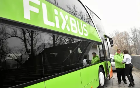 Flixbus Hala Olivia: Gdzie dokładnie jest przystanek? Uniknij pomyłki!