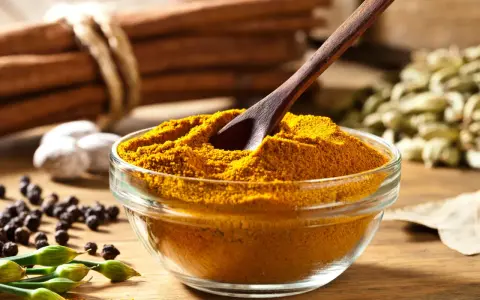 Uczulenie na curry: Objawy, alergeny. Czy jesteś zagrożony?