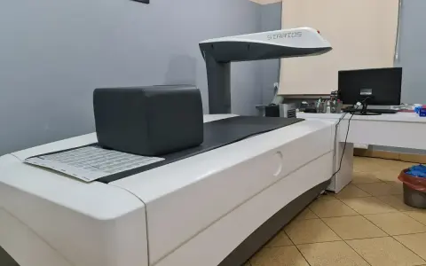 Densytometria: Kiedy zbadać gęstość kości i zapobiec osteoporozie?