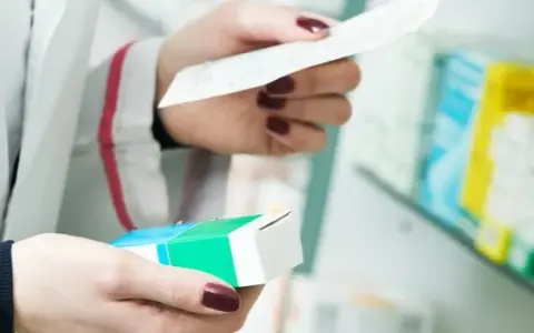 Jak wykupić leki na e-receptę i uniknąć problemów w aptece