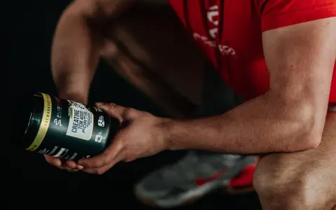 CrossFit: Jakie suplementy? Maksymalizuj siłę i regenerację!