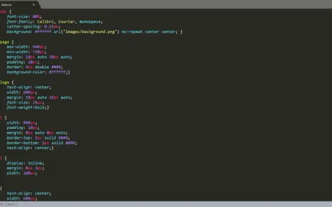 Kod CSS dla strony: body ma font-size 80%, font-family Calibri, Courier, monospace. #logo ma font-size 25px.