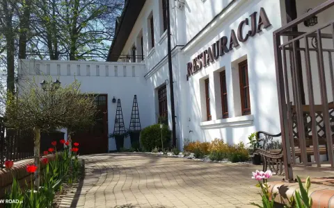Dworek Biały Domek: Perła Smardzewic Wypoczynek i Wesela nad Zalewem