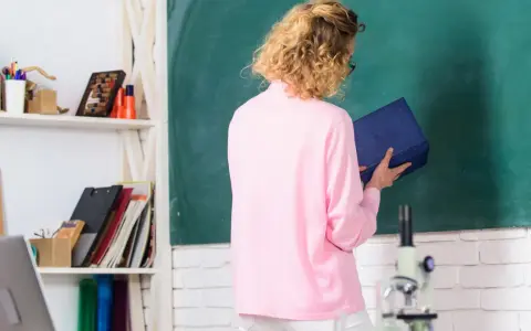 Czy pedagog szkolny może być wychowawcą klasy? Oto, co musisz wiedzieć