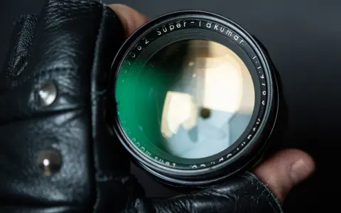 Obiektyw 85mm do czego? Odkryj jego zastosowania w fotografii