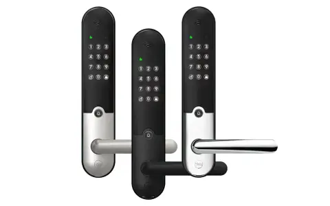 Tre digitala dörrlås från Yale, med tangentbord och handtag. Perfekt för dig som vill byta masterkod på din Yale Doorman för ökad säkerhet.