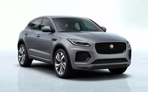 Szary SUV Jaguar E-Pace na białym tle.