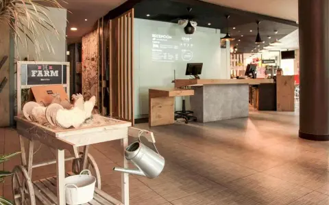 Hotel Ibis Sevilla: Tu guía definitiva para una reserva sin sorpresas