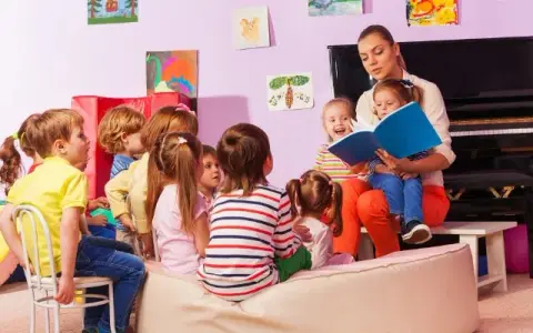 Czy można zapisać dziecko do przedszkola w trakcie roku? Oto odpowiedzi