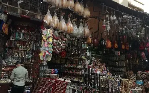 Pamiątki z Egiptu: Co kupić, jak targować i czego nie wywozić?