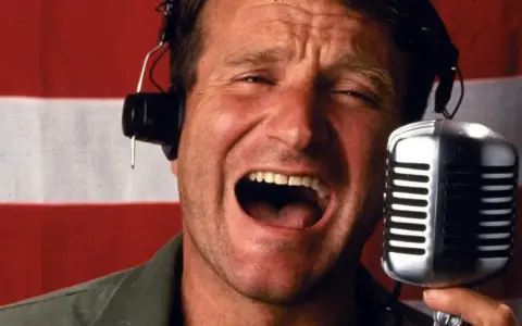 Najlepsze filmy, w których grał Robin Williams – nie przegap tych hitów