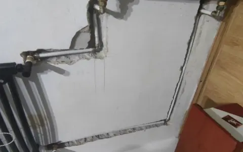 Jak podłączenie grzejnika łazienkowego do starej instalacji może być łatwe