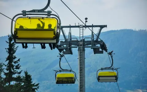 Szczyrk: Beskid Śląski szczyty, szlaki i atrakcje na wyciągnięcie ręki