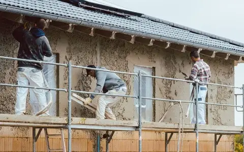 Jak położyć tynk dekoracyjny - uniknij najczęstszych błędów i uzyskaj efekt