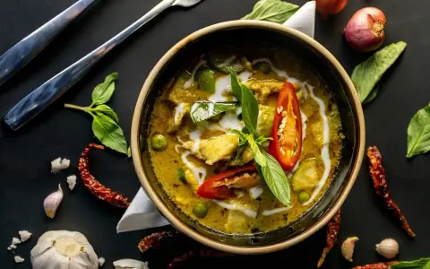 Czy curry jest zdrowe? Poznaj fakty i unikaj pułapek!