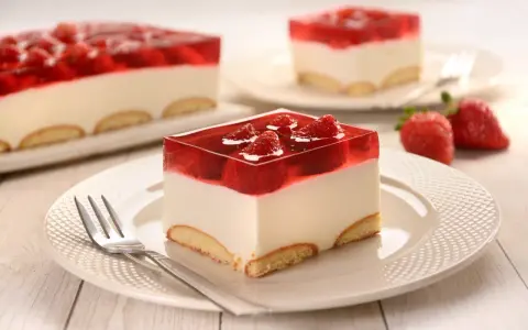 Ile galaretek na 1 kg sera do sernika na zimno, aby nie zawieść?