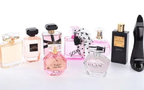 Parfum Klassiker Damen: 7 ikonische Düfte & Ihr perfekter Match