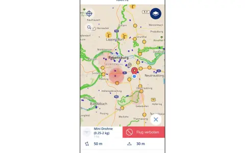Die Drohnen-App zeigt eine Karte von Regensburg. Sie informiert, wo man mit einer Mini-Drohne fliegen darf und wo nicht.