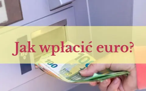 Dłoń wkłada banknoty euro do bankomatu.