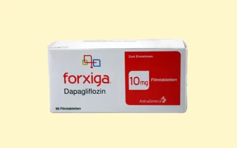Opakowanie leku Forxiga 10 mg z dapaglifloziną, stosowanego w leczeniu cukrzycy typu 2.