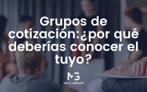 Personas en un grupo discuten. El texto dice: "Grupos de cotización: ¿por qué deberías conocer el tuyo?".