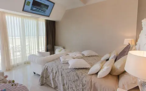 Hotel Cervia: Trova l'Offerta Perfetta | Guida Completa
