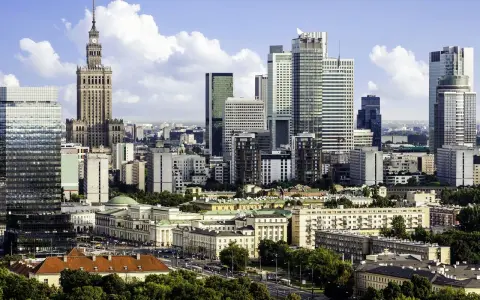 Ile metrów ma najwyższy budynek w Polsce? Zaskakujące fakty o Varso Tower